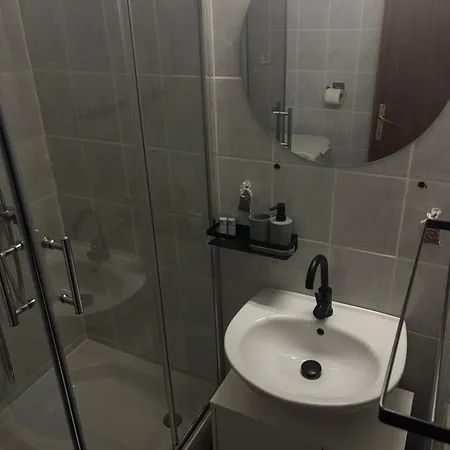 Hrusta Apartament *